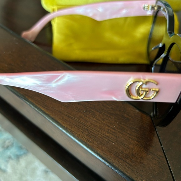 New Gucci Sunglasses light pink and brown - Picture 9 of 11
